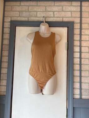 27 Miles Malibu Caramel Brown Sleeveless Bodysuit